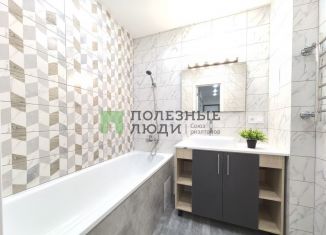 Продается двухкомнатная квартира, 50 м2, Саратов, улица имени Николая Чихарева, 10, ЖК Радуга