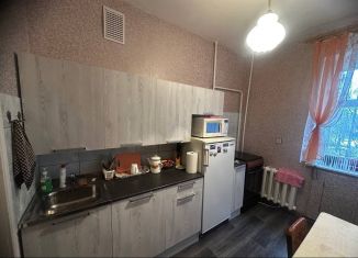 Продаю 3-ком. квартиру, 57.6 м2, Новгородская область, улица Мерецкова, 10