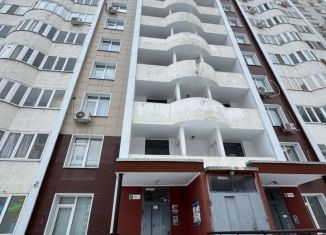 Продаю 1-ком. квартиру, 46.6 м2, Оренбург, Уральская улица, 2/8