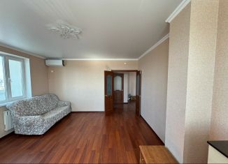 Продажа 3-ком. квартиры, 93 м2, Астрахань, Балашовская улица, 13к3