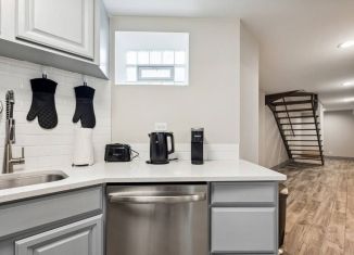 Продается 2-ком. квартира, 50 м2, Сочи, Депутатская улица, 10Б/1, ЖК Метрополь