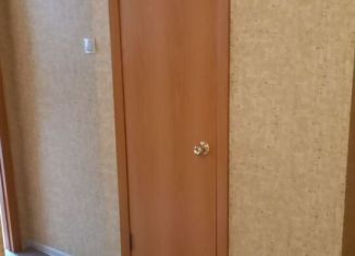 Сдам 2-ком. квартиру, 50 м2, Курган, улица Броневик, 2Ж