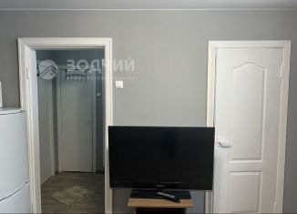 Аренда 2-ком. квартиры, 30 м2, Чебоксары, улица Декабристов, 14к1