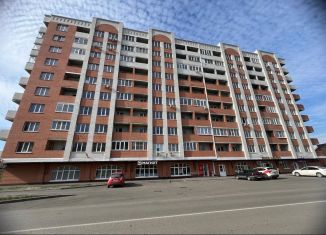 Продажа 1-ком. квартиры, 40 м2, Батайск, улица Клары Цеткин, 176А