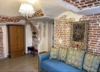 Аренда 2-ком. квартиры, 44 м2, Калуга, улица Пушкина, 15