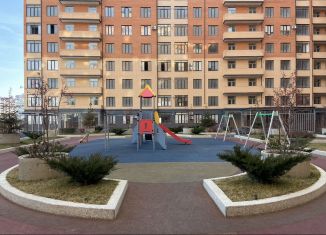 Продается 1-ком. квартира, 43 м2, Каспийск, проспект Акулиничева, 33А