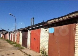 Продаю гараж, 20 м2, Азнакаево, площадь Татарстана