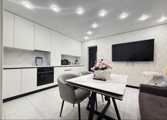 Продаю 1-ком. квартиру, 59.9 м2, Котлас, улица Ленина, 136