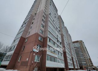 Сдам 2-ком. квартиру, 45 м2, Кировская область, улица Азина, 17