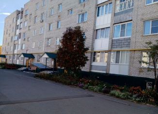 Продам 2-комнатную квартиру, 52 м2, Катайск, улица Юдина, 16