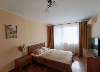 Аренда двухкомнатной квартиры, 48 м2, Крым, улица Гагарина