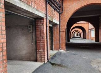 Продам гараж, 15 м2, Владивосток, улица Станюковича, 48/9