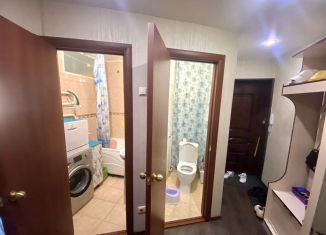 Продается 2-ком. квартира, 51 м2, Североморск, улица Сгибнева, 11