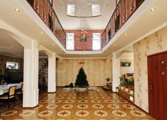 Сдаю в аренду дом, 300 м2, Тюмень, улица Революции