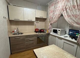 Сдам 3-ком. квартиру, 64 м2, Татарстан, улица Академика Королёва, 19