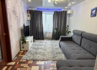 Продается трехкомнатная квартира, 61.8 м2, Энгельс, улица Марины Расковой, 3