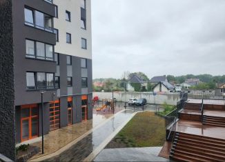 Продаю однокомнатную квартиру, 44 м2, Калининград, улица Маршала Борзова, 107, ЖК Альпы