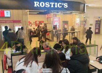 Сдаю в аренду торговую площадь, 13 м2, Мытищи, улица Мира, 32/2