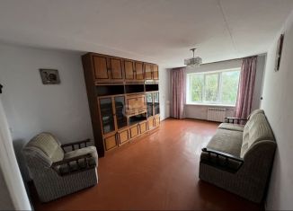 Продаю двухкомнатную квартиру, 50.4 м2, Артём, улица Фрунзе, 65