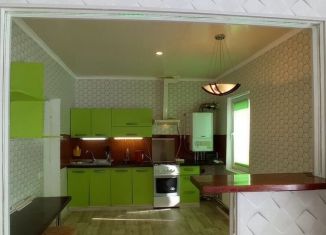 Сдаю дом, 70 м2, посёлок городского типа Молодёжное, улица Яшлык