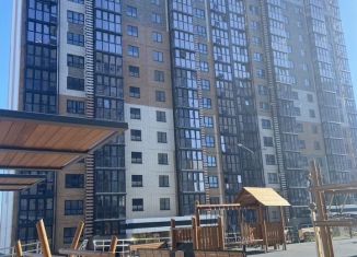 Сдам в аренду 1-комнатную квартиру, 39 м2, Новороссийск, улица имени Владимира Бута, 8