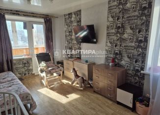 Продаю 3-ком. квартиру, 62.6 м2, Невьянск, улица Чапаева, 28/2