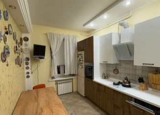 Аренда трехкомнатной квартиры, 70 м2, посёлок городского типа Удельная, проезд Осипенко, 6