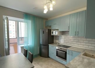 Сдаю 1-ком. квартиру, 35 м2, Люберцы, улица Камова, 7к1, ЖК Люберцы 2020