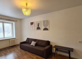 Продаю 3-ком. квартиру, 56.4 м2, Архангельск, улица Выучейского, 63