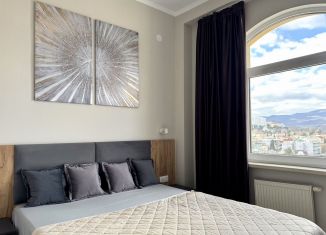 Продажа квартиры студии, 31 м2, Алушта, улица Багликова, 21