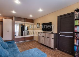 Продается трехкомнатная квартира, 48 м2, Челябинская область, проспект Карла Маркса, 186/3