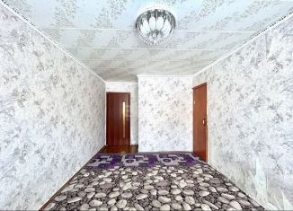 Продам 3-комнатную квартиру, 50 м2, Челябинская область, Уральская улица, 116