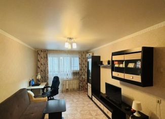 Продаю 2-ком. квартиру, 43 м2, Краснодар, улица Хакурате, 7, микрорайон Центральный