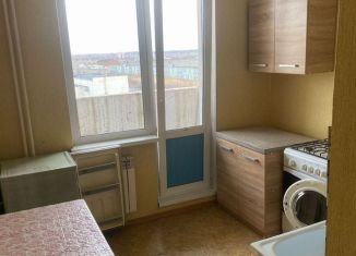 Сдам в аренду 1-комнатную квартиру, 30 м2, Энгельс, проспект Химиков, 3/9