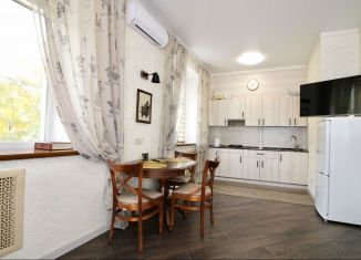 Продаю квартиру свободная планировка, 54 м2, Тольятти, Молодёжный бульвар, 8