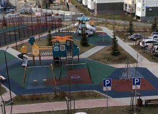 Продам 3-комнатную квартиру, 73 м2, Челябинская область, Краснопольский проспект, 28