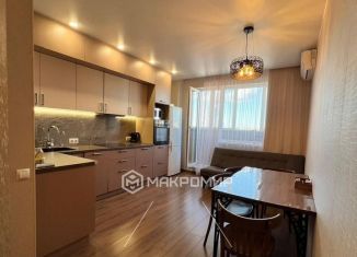 Продаю 3-ком. квартиру, 87 м2, Челябинская область, улица Университетская Набережная, 54