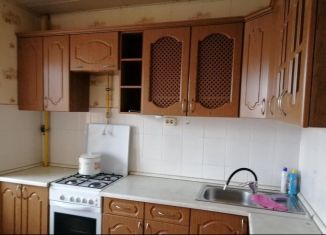 Сдача в аренду 1-ком. квартиры, 42 м2, Чебоксары, проспект Тракторостроителей, 68