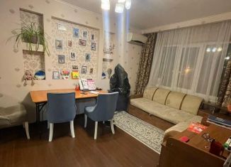 Продам 3-комнатную квартиру, 60 м2, Краснодар, улица Братьев Дроздовых, 27, улица Братьев Дроздовых