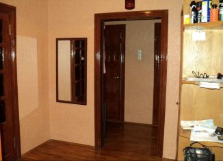 Сдача в аренду 4-комнатной квартиры, 95 м2, Липецк, улица Юных Натуралистов, 3