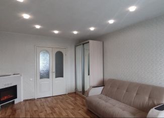 Продаю 3-ком. квартиру, 60.6 м2, Шлиссельбург, улица Малоневский Канал, 12