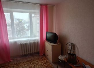 Сдается в аренду 5-ком. квартира, 18 м2, Чебоксары, Молодёжный переулок, 1к1