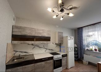 Продаю 2-ком. квартиру, 55 м2, Челябинск, улица Дмитрия Неаполитанова, 14, ЖК О2