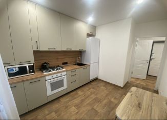 Сдается двухкомнатная квартира, 55 м2, Кстово, улица Космонавтов, 7