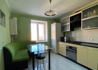 Сдается в аренду 2-ком. квартира, 64.6 м2, Казань, улица Маршала Чуйкова, 62, ЖК Спутник