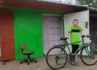 Продаю гараж, 21 м2, поселок Парковый, улица Гагарина, 14А