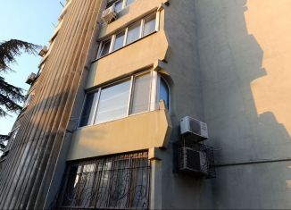 Сдается 1-комнатная квартира, 50 м2, поселок городского типа Форос, улица Космонавтов, 20