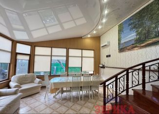 Продаю дом, 300 м2, Крымск, Славянская улица, 17