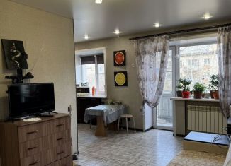 Продам 3-ком. квартиру, 55 м2, Чита, Кайдаловская улица, 4