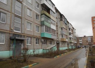 Продается четырехкомнатная квартира, 58 м2, Новомосковск, Школьная улица, 17